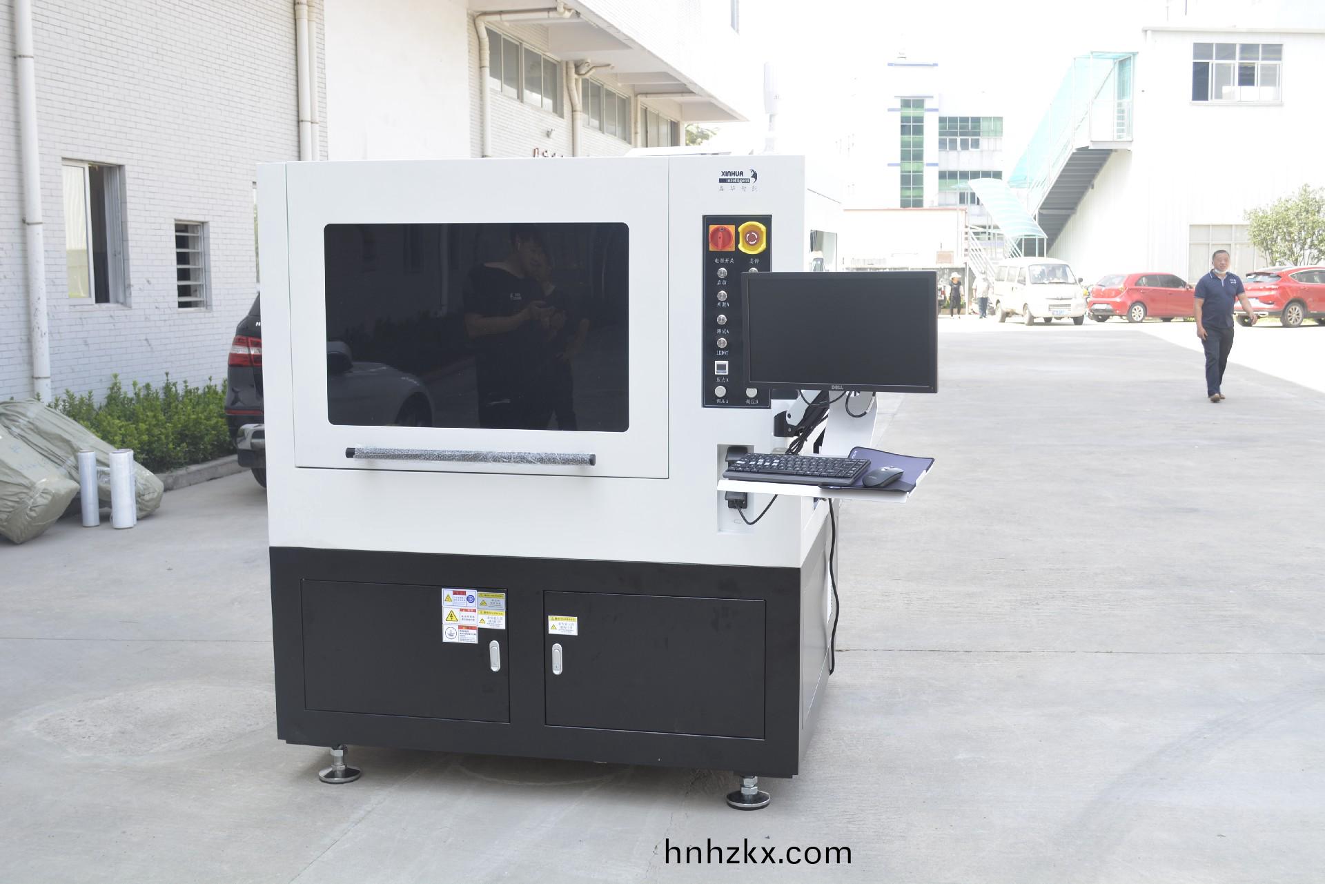 視(shi)覺點(diǎn)膠機(jī).jpg